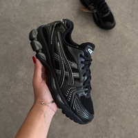 Asics Gel-Kayano Black