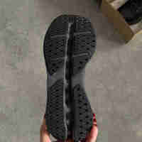 On Running Cloudsurfer Max Black Eclipse