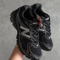 New Balance 860 V3 “Black Silver”