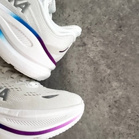 HOKA Bondi “White”