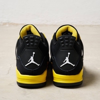 Air Jordan 4 Retro “Yellow Thunder”