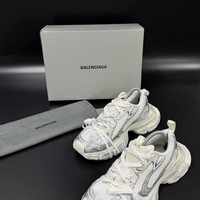 Balenciaga 3XL
