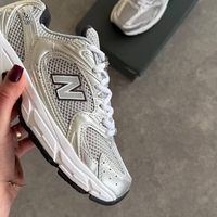 New Balance  530 