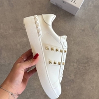 Valentino Garavani Rockstud Untitled Sneaker