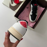 Travis Scott X Air Jordan 1 Retro Low OG Olive