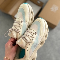 On Running Cloudsolo LOEWE “Sand Turquoise”