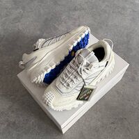Moncler Trailgrip GTX “White/Blue”