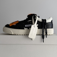 Off White Men “Premium”