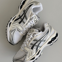 Gel Kayano 14 Silver