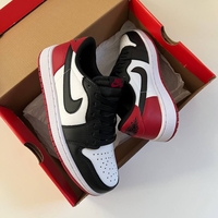 Air Jordan 1 Low “Black Toe”