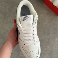Dunk Low “White Grey”