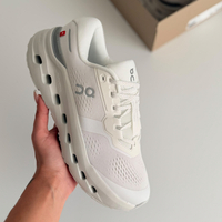 On Cloudrunner 3 