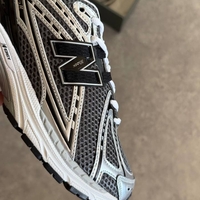 New Balance 1906 Silver Metallic U1906RCG