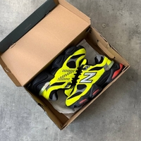 New Balance 9060 Tea Tree “Yellow”