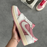 TRAVIS SCOTT X AIR JORDAN 1 AJ1 LOW - SHY PINK
