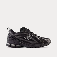 New Balance 1906r “Black Silver”