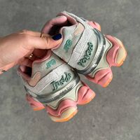 Joe Freshgoods x New Balance 9060 „Baby Shower Blue“