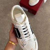 Valentino Garavani VL7N Signature Sneaker