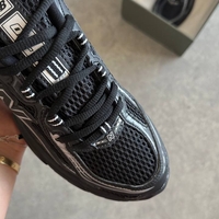 New Balance 740 “Black Silver”