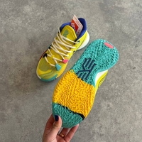Nike Kyrie 7 