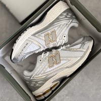 New Balance 1906R 