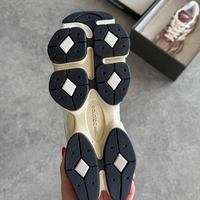New Balance 9060 “Sparrow Flat Taupe”