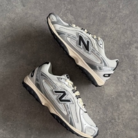 New Balance 204L “Silver Metallic”