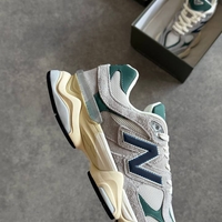 New Balance U 9060 “HMS”