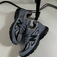 New Balance 990v4  Artic Grey