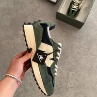 New Balance 327 “Midnight Green”