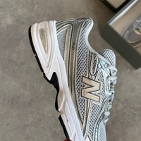 New Balance 740 “Silver”