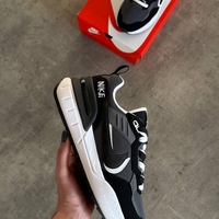 Nike Sacai “Black Grey”