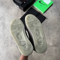 Air Jordan 4 Retro KAWS Cool Grey