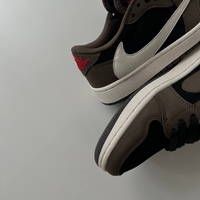 Air Jordan 1 Low X Travis Scott “Dark Mocha”