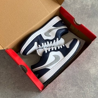 Air Jordan 1 Low “Midnight Navy”