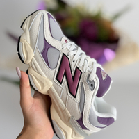 New Balance 9060 Magenta