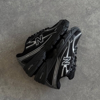 New Balance 740 “Black Silver”