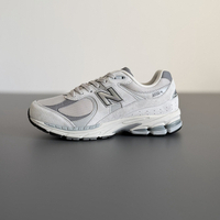 New Balance 2002r "Grey"