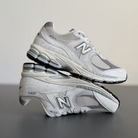 New Balance 2002r "Grey"