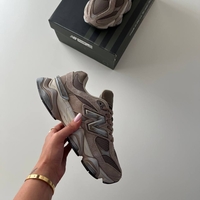 New Balance 9060 Mushroom