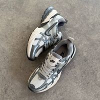 Nike V2K RUN 