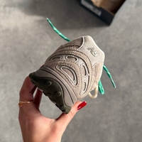 New Balance 204L “Mushroom / Arid Stone”