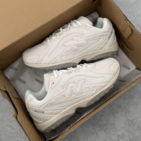 New Balance 204L Cream