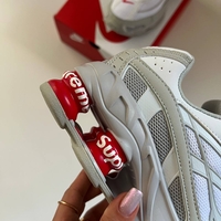 Nike Supreme x Shox Ride 2 'White'