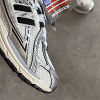 New Balance 1906r Black Silver