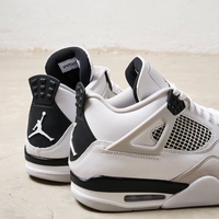 AİR Jordan 4 Retro “MİLİTARY BLACK” (OUTLET)