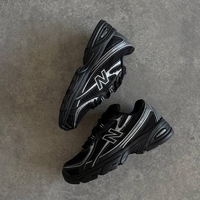New Balance 740 “Black Silver”