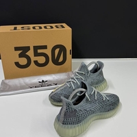 YEEZY Boost 350 v2 