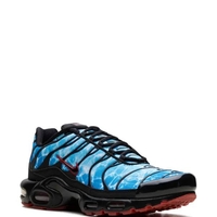 nike-air-max-tn-shark-attack