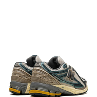 New Balance 1906R 